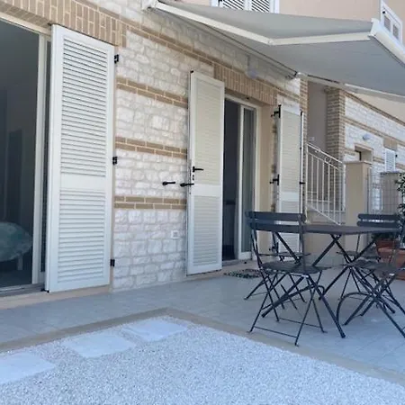 Nuovo Bilocale Super Accessoriato Con Spazio Esterno Apartment *