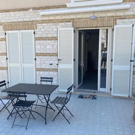 Nuovo Bilocale Super Accessoriato Con Spazio Esterno Apartment *